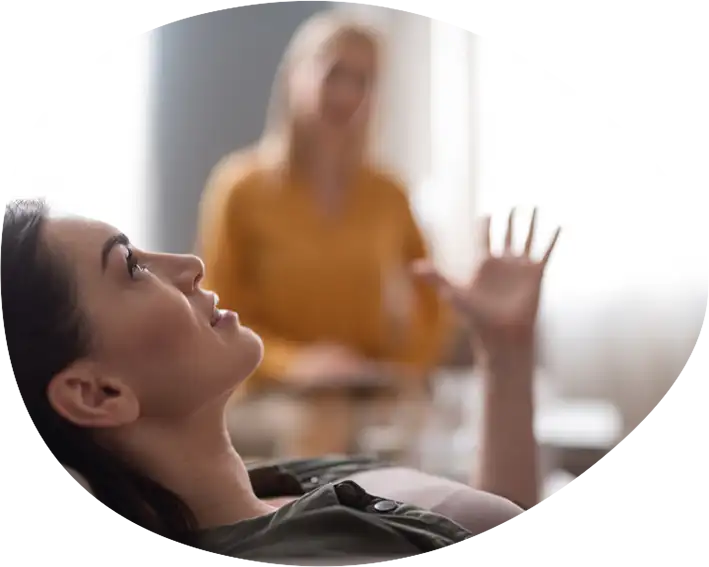 Gesprächssituation in einer psychotherapeutischen Sitzung